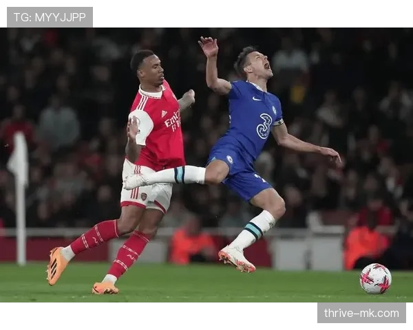 伦敦德比焦点战:切尔西与阿森纳状态对决,关键三分成争冠分水岭 伦敦德比焦点战:切尔西与阿森纳状态对决,关键三分成争冠分水岭