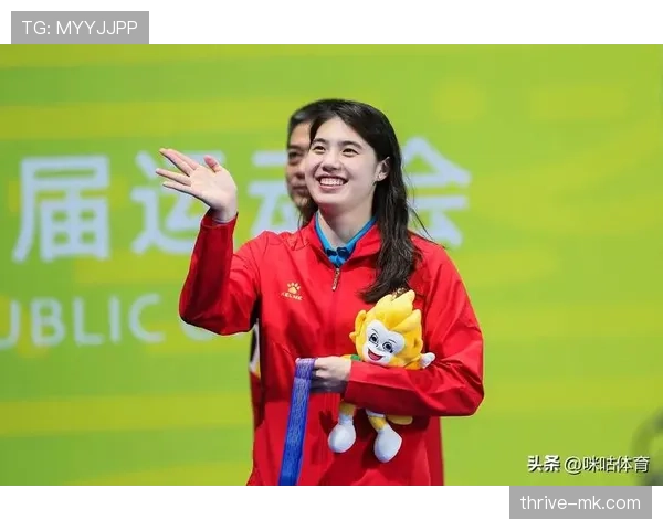 张雨霏训练完直接啃鸡腿？这自律和放纵切换也太真实了